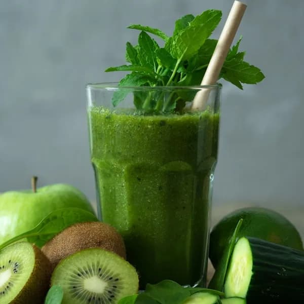 Material detail: Portable Blender for kitchen essentials and kitchen storage from Sesoris