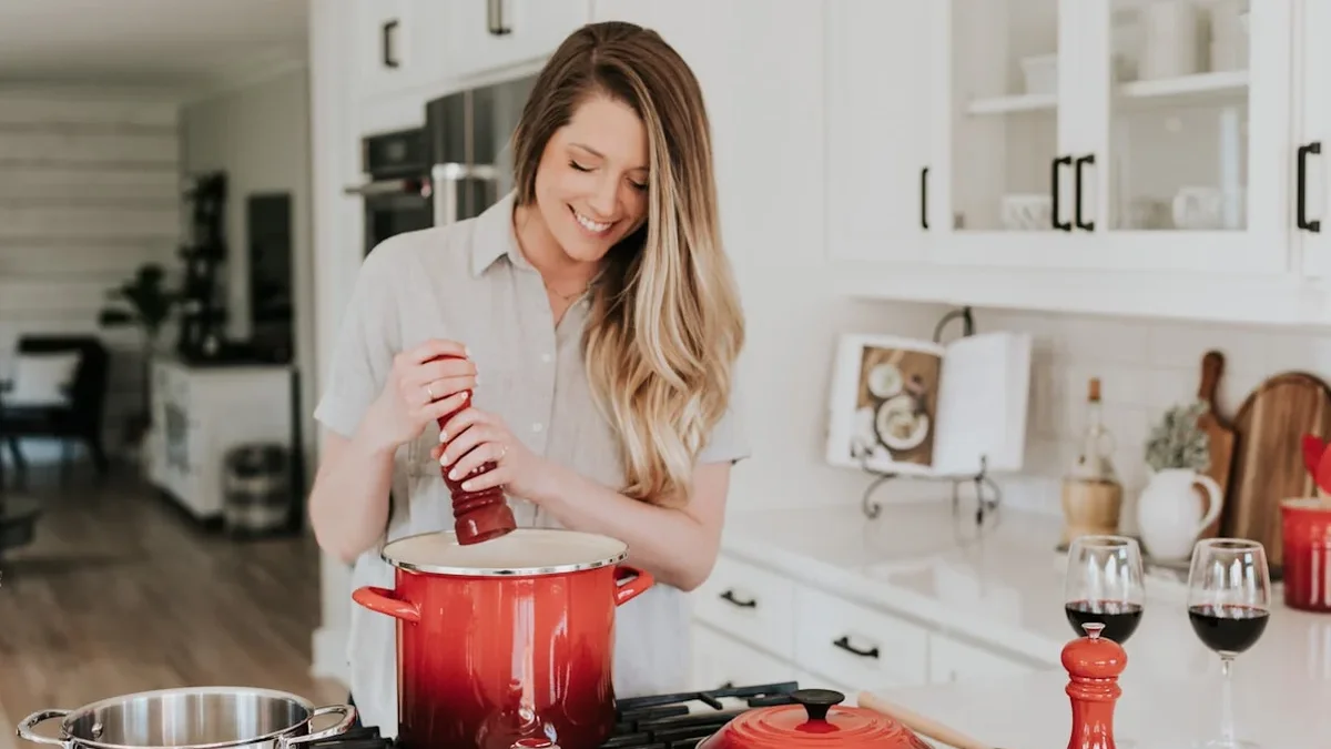 Rak Dapur Besi: Kokoh, Tahan Lama, dan Mudah Dibersihkan